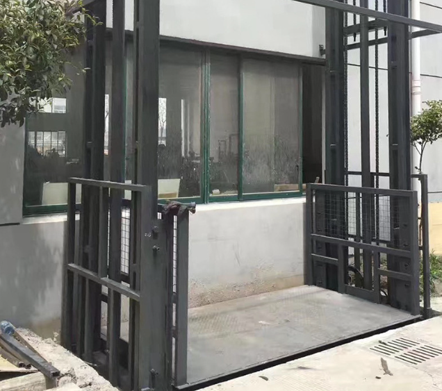 邵阳导轨式施工升降机助力民生工程提速增效